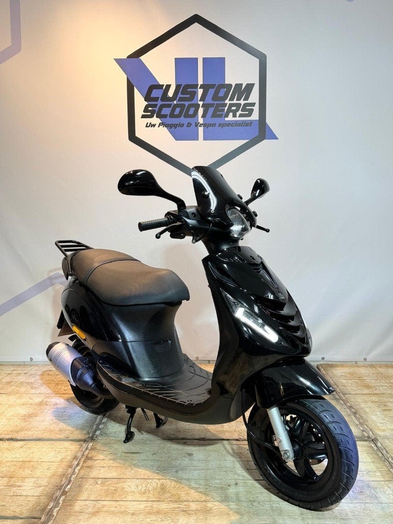 Piaggio Zip 2t 2015 45km brom 2 takt scooter full option