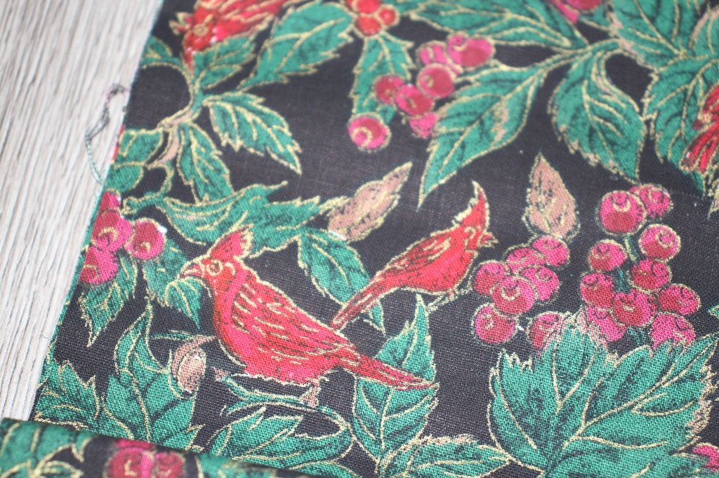 Quilt lap 100% katoen stof - zwart/rood/groen vogels #3542, Zwart, Nieuw, Ophalen of Verzenden, 30 tot 120 cm