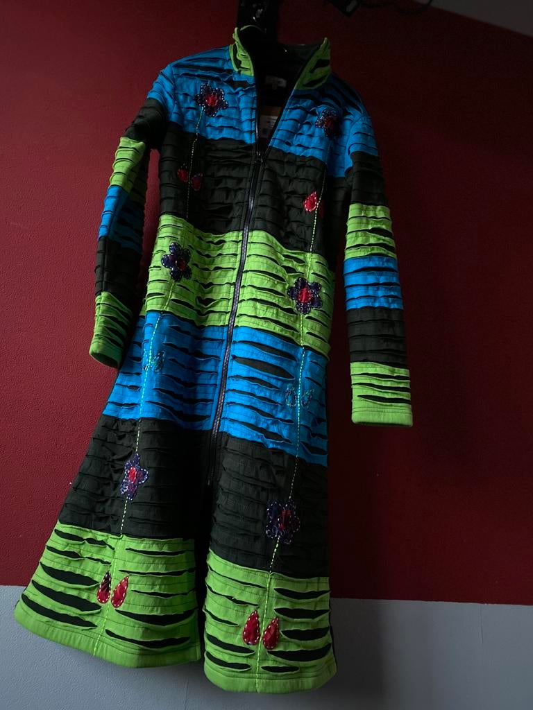Lang Coline Nepal vest kaki maat M . NIEUW, Kleding | Dames, Ophalen of Verzenden, Zo goed als nieuw, Maat 38/40 (M), Overige kleuren