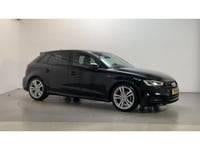 Audi A3 30 TFSI S-Line 116pk S-Tronic 2019, Auto's, Zwart, Leder en Stof, Zwart, Origineel Nederlands