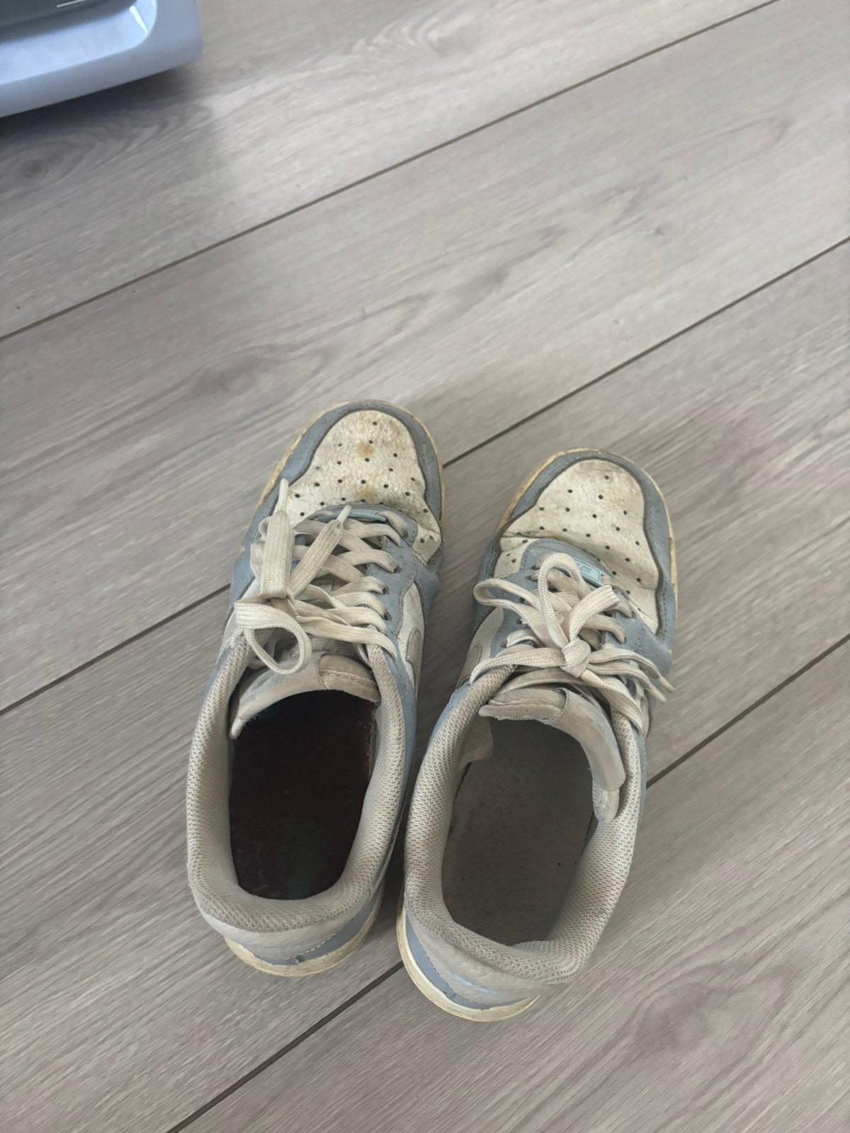 Vertrapte nikes, Kleding | Dames, Schoenen, Blauw, Ophalen of Verzenden, Sneakers of Gympen, Gedragen