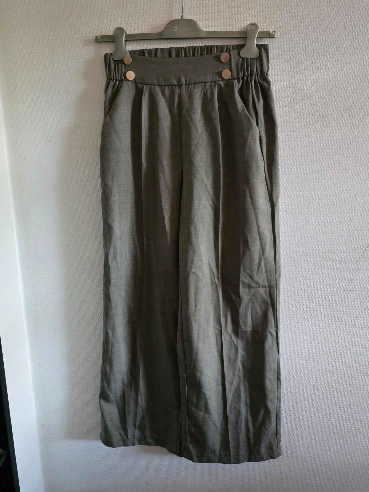 Shein dames Groene Broek Maat M, Maat 38/40 (M), Ophalen of Verzenden, Zo goed als nieuw, SHEIN