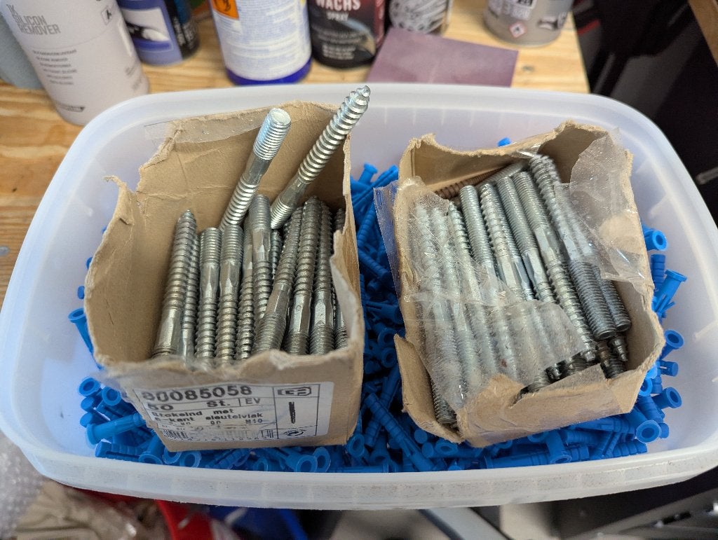 Pluggen en bevestigingsmaterialen, Doe-het-zelf en Verbouw, IJzerwaren en Bevestigingsmiddelen, Ophalen, Nieuw, 50 tot 100 mm