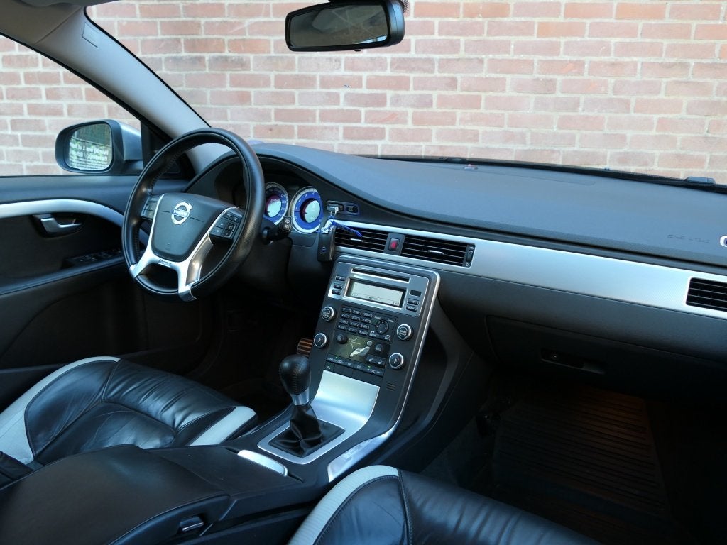 Volvo V70 2.5T R-design / Leer / Xenon / Cruise control / St, Auto's, 230 pk, Gebruikt, 2521 cc, Handgeschakeld