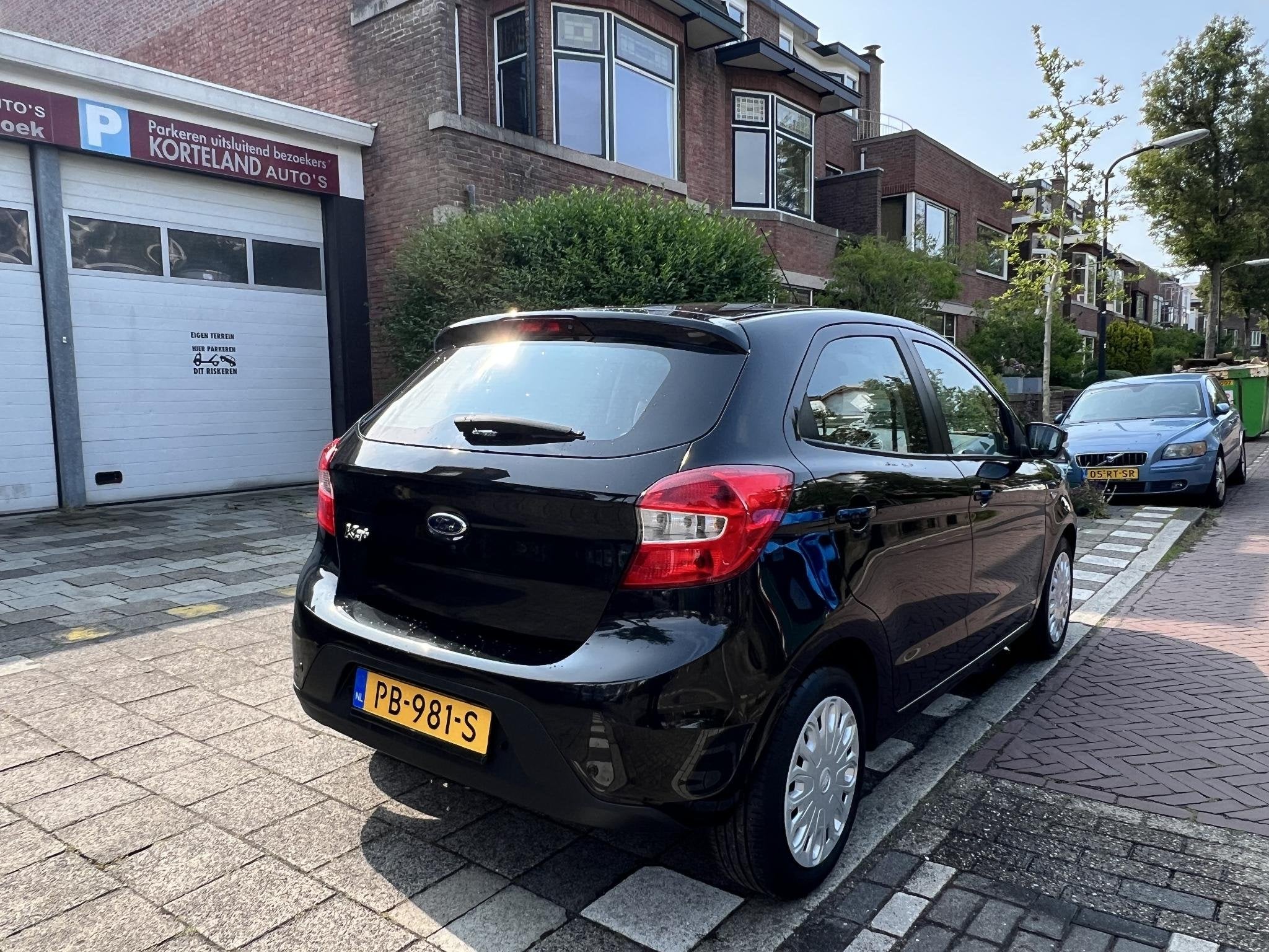 Ford Ka+ 1.2 Trend Ultimate, Auto's, 4 cilinders, Zwart, Origineel Nederlands, Bedrijf