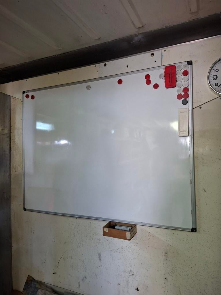 White/magneetbord, Hobby en Vrije tijd, Overige Hobby en Vrije tijd, Ophalen