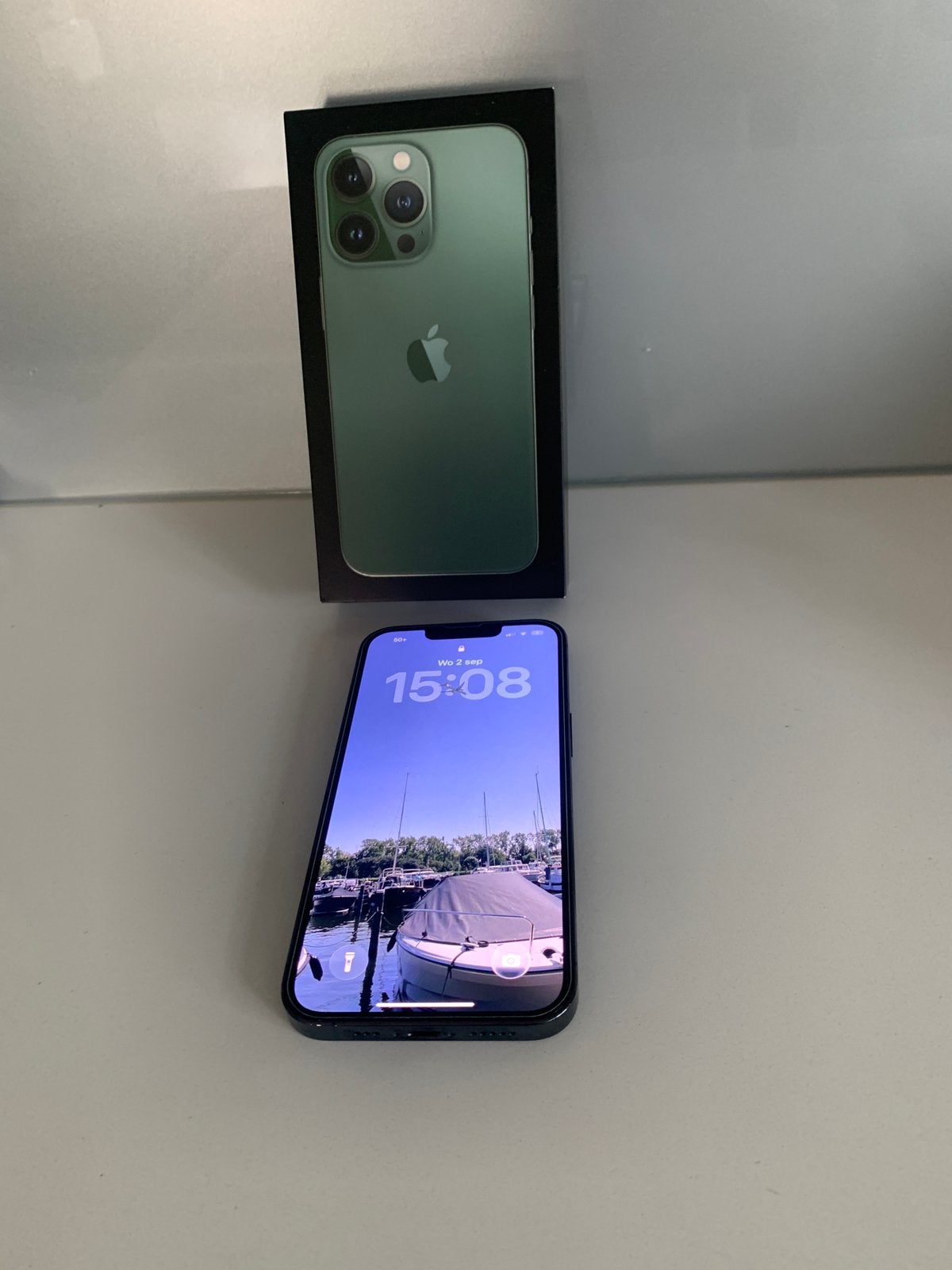 Iphone 13 pro donkergroen, Telecommunicatie, Mobiele telefoons | Apple iPhone, Ophalen, Zo goed als nieuw, 128 GB, IPhone 13 Pro