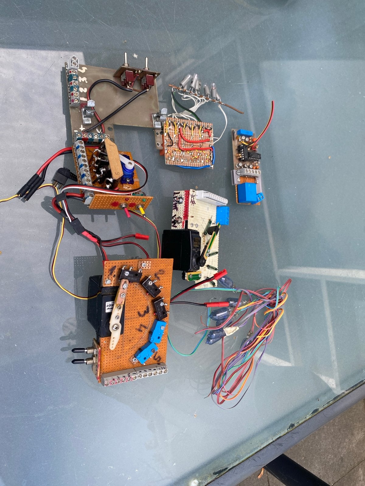 RC schakel eenheden voor boot - Diverse modules, Ophalen of Verzenden, Gebruikt, Groter dan 1:32, Overige merken