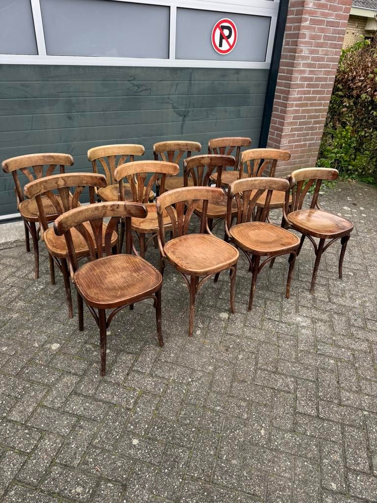 12 thonet stoelen te koop, Ophalen of Verzenden, Zo goed als nieuw, Bruin, Vijf, Zes of meer stoelen