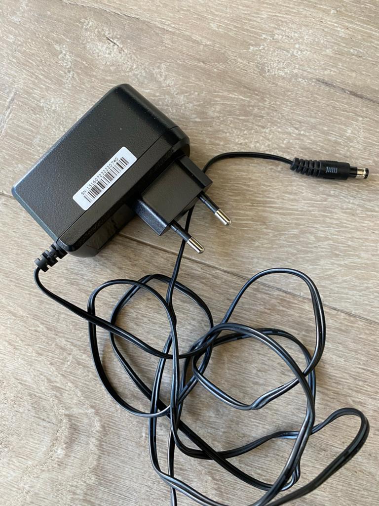 Adapter 100-240V naar 12V 1A - Model RD1201000-C55-250G, Ophalen of Verzenden, Gebruikt