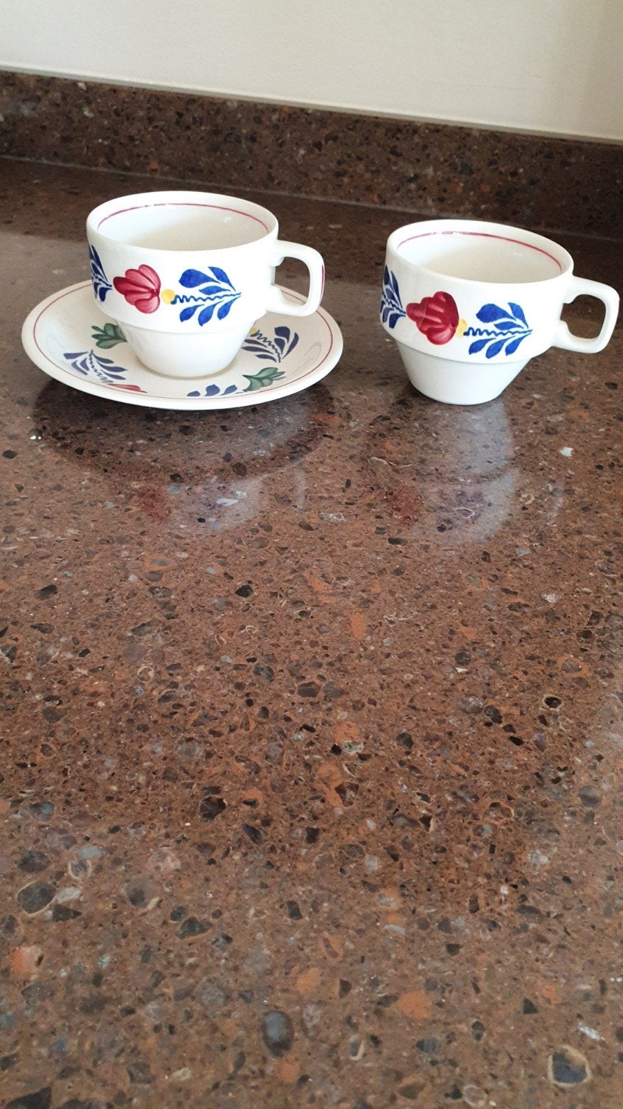 6 kop en schoteltjes boerenbont, Ophalen of Verzenden, Zo goed als nieuw, Royal Boch, Kop(pen) en/of Schotel(s)