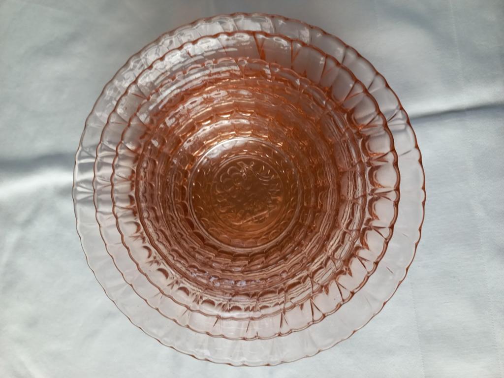 5 Delige set Rosaline glass met reliëf druiven en bladeren., Antiek en Kunst, Antiek | Glas en Kristal, Ophalen of Verzenden