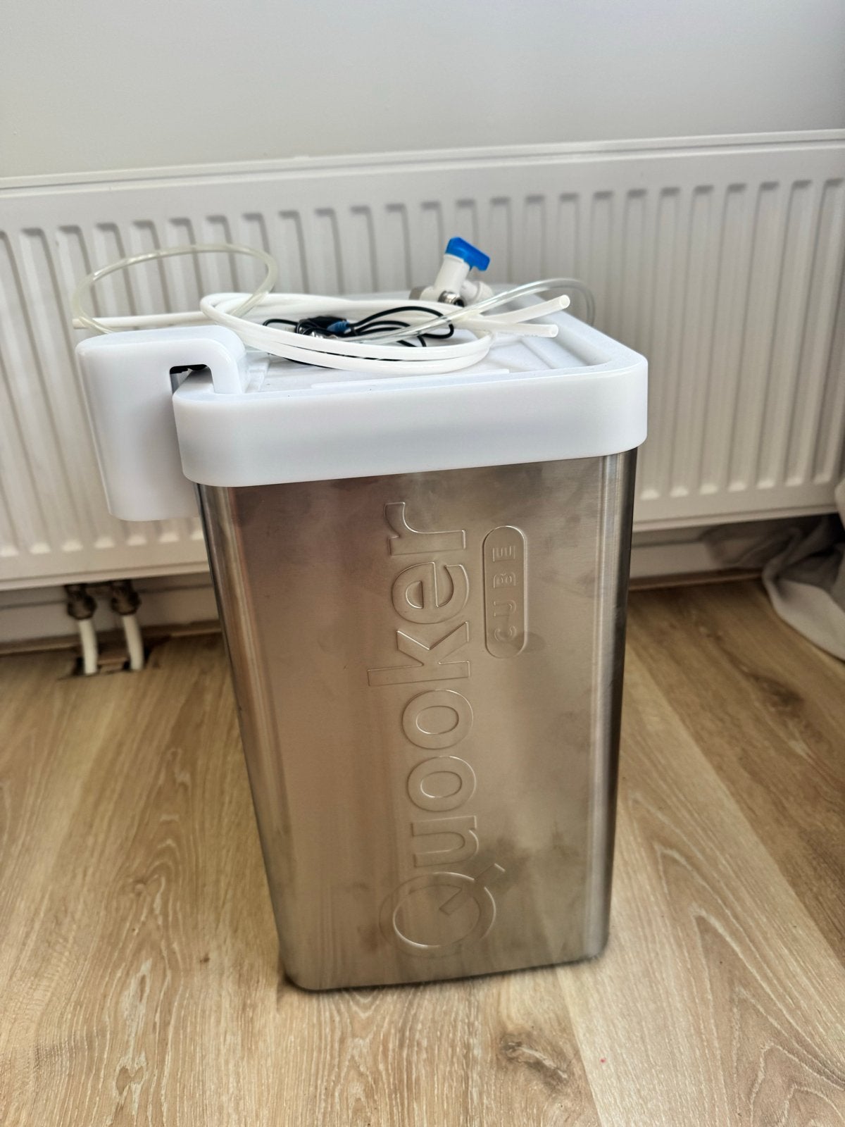 Nette Quooker CUBE (eerste generatie) - gekoeld & bruisend w, Zilver, Ophalen of Verzenden, Metaal, Overige merken