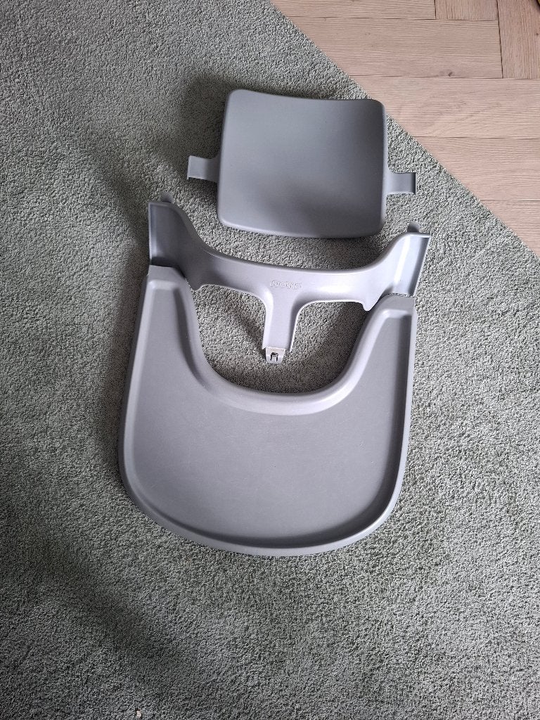 Stokke babyzit met blad grijs, Ophalen, Gebruikt, Meegroeistoel, Afneembaar eetblad