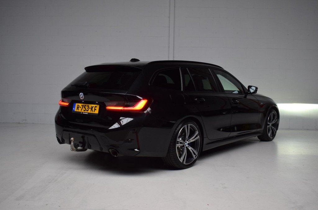BMW 3-serie Touring 318i M-Sport Aut Facelift ORG.NED / M-ZE, Auto's, BMW, Automaat, 1998 cc, Gebruikt, Euro 6