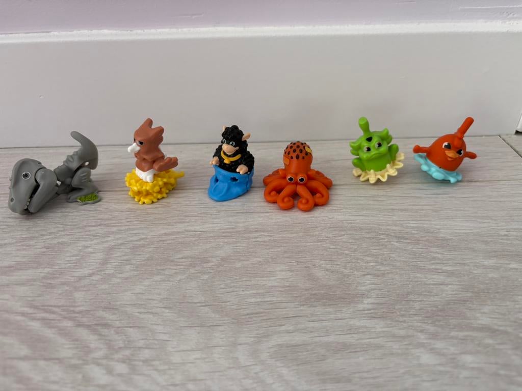 Kindersurprise poppetjes, Verzamelen, Ophalen of Verzenden, Zo goed als nieuw, Hardplasticfiguren