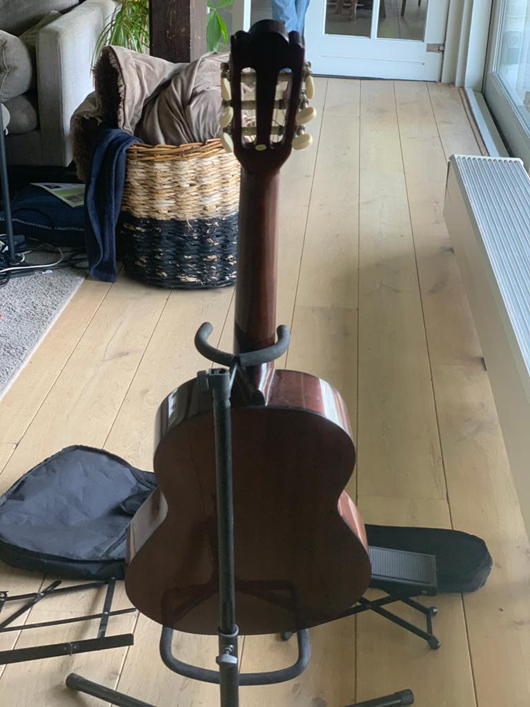 Klassieke gitaar zo goed als nieuw met accessoires, Ophalen, Zo goed als nieuw, Klassieke of Spaanse gitaar