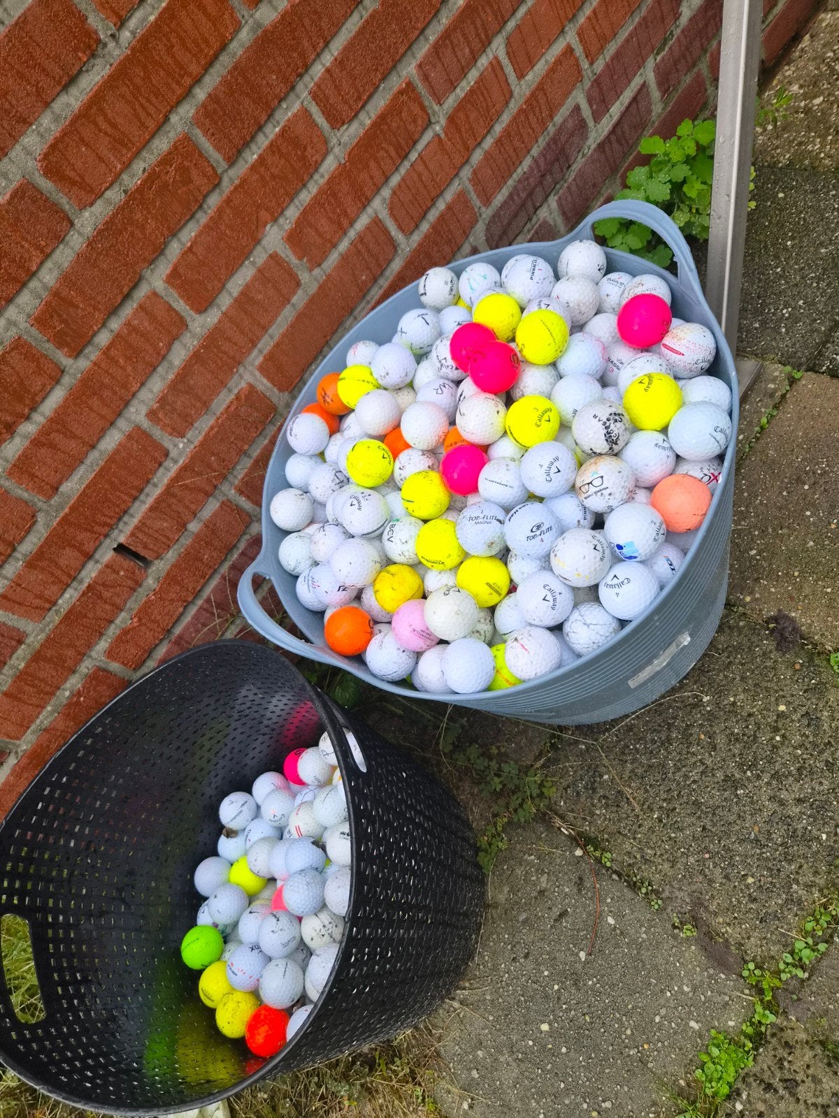 1100 Golfballen van diverse merken - Gebruikt, Sport en Fitness, Ophalen of Verzenden, Gebruikt, Bal(len), Overige merken