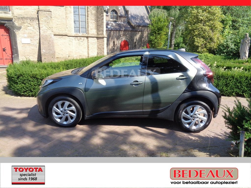 TOYOTA Aygo X 1.0 VVT-i MT 72pk Edition bij Toyota specialis, 12 maanden, Stof, Gebruikt, 4 stoelen