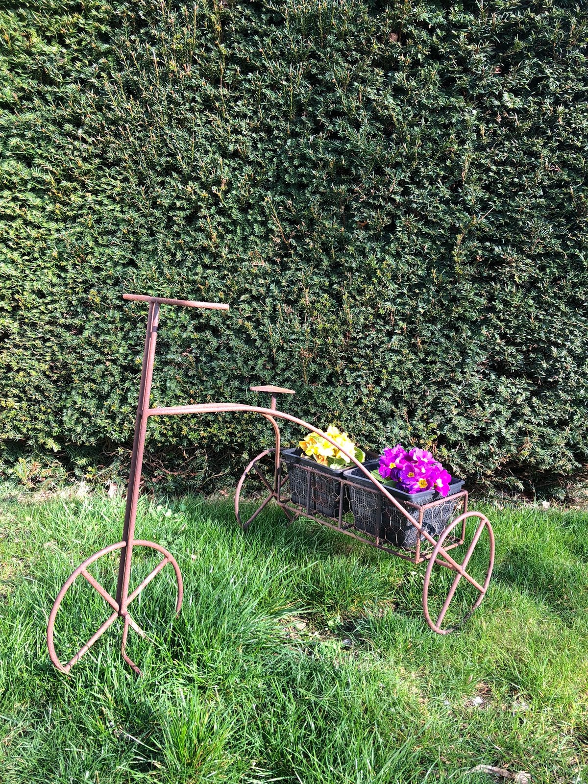Leuke fiets met bloembak voor planten in tuin/vijver, Ophalen, Gebruikt, Metaal, Rechthoekig