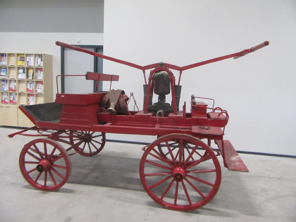 Antieke brandweerspuit. Rijtuig. Pompwagen., Dieren en Toebehoren, Rijtuigen en Koetsen, Niet ingevuld, Gebruikt, Overige typen