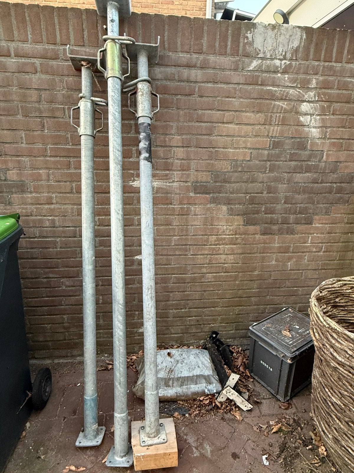 Drie stempels €25,- per stuk, Doe-het-zelf en Verbouw, Ophalen, Zo goed als nieuw, Overige typen, 2 tot 5 meter