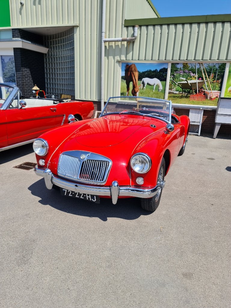 MG A 1500 Roadster (1959), Auto's, Voorwielaandrijving, Zwart, 4 cilinders, Cabriolet