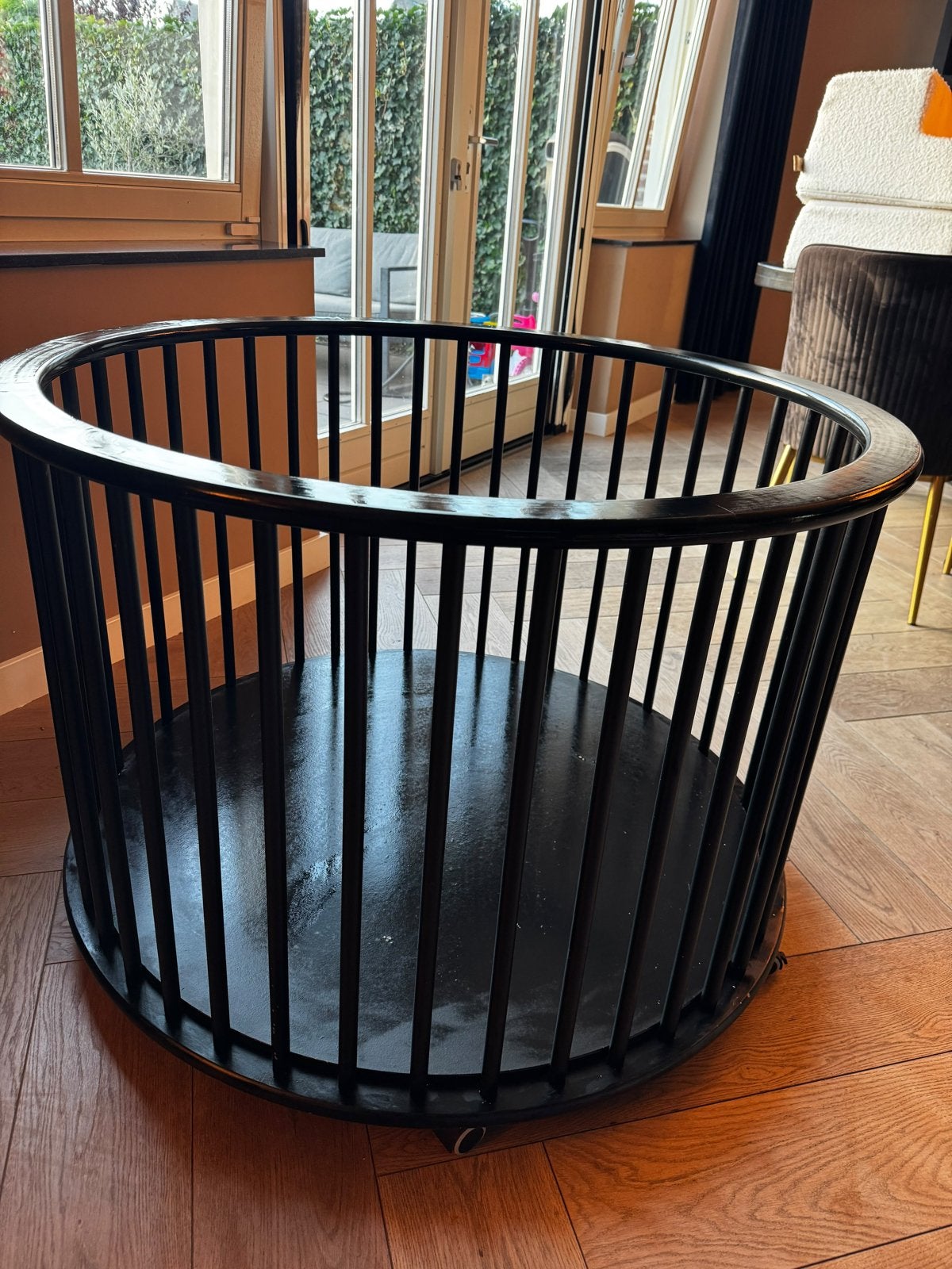 Bopita Rondo ronde box zwart met wieltjes, Kinderen en Baby's, Ophalen of Verzenden, Gebruikt, Rond, Wieltjes