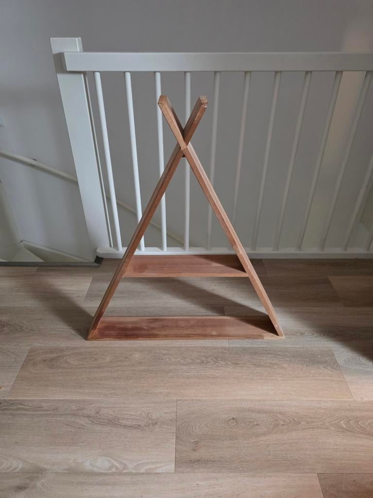 Houten Tipi kastje kinderkamer, Ophalen, Met plank(en), Minder dan 50 cm, Modern, Speels