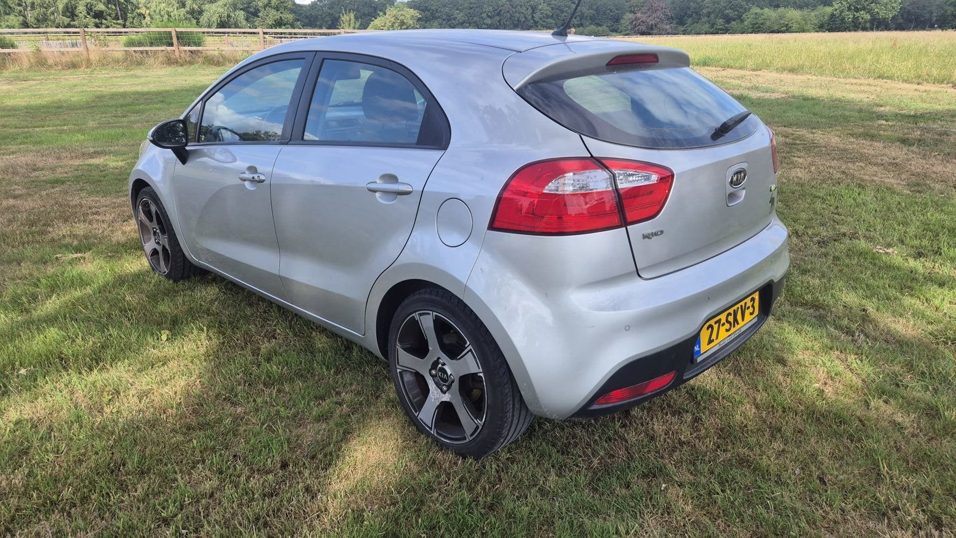 Kia Rio 1.2 CVVT Super Pack 5-deurs *apk:01-2027*, Auto's, Euro 5, 4 cilinders, Origineel Nederlands, Bedrijf