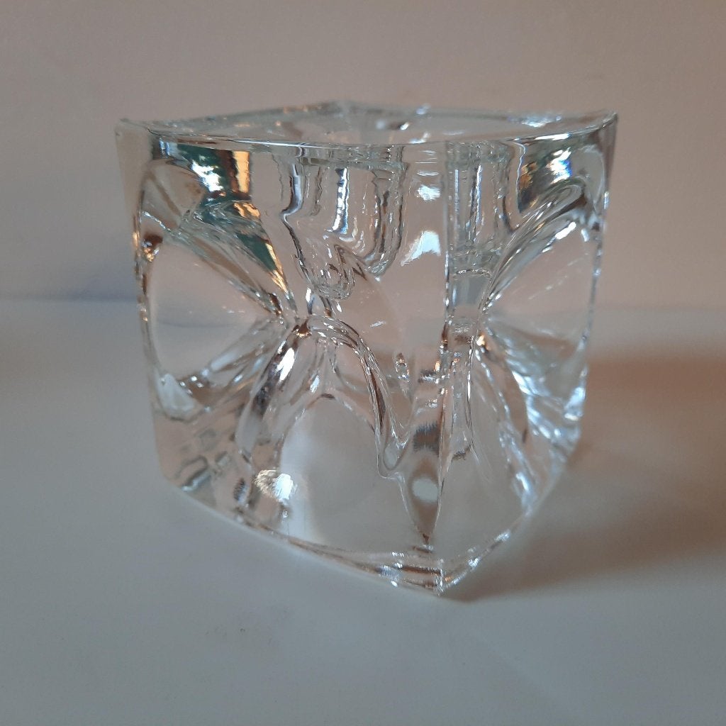 Kandelaar Sklo Union kubus kandelaar Rudolf Jurnikl, Ophalen of Verzenden, Kandelaar, Wit, 8 cm