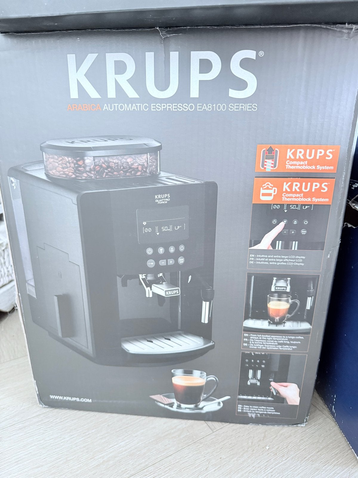 Krups EA8170 volautomatische espressomachine - perfecte staa, Ophalen, Zo goed als nieuw, Espresso apparaat, Koffiebonen