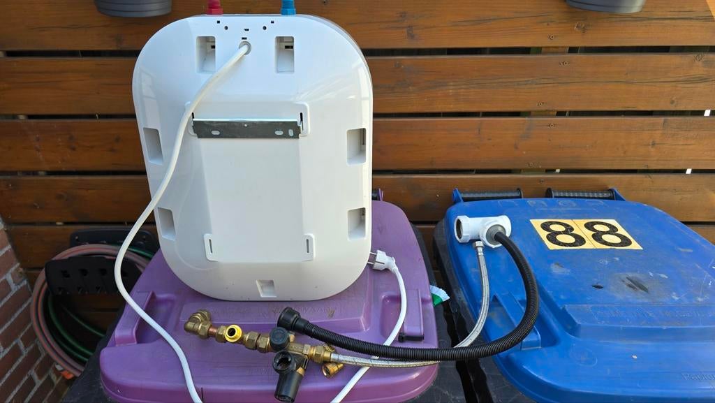 Kospel Luna 2000W Boiler - 10 Liter, Zo goed als nieuw, Minder dan 20 liter, Boiler, Ophalen of Verzenden, Minder dan 3 jaar oud