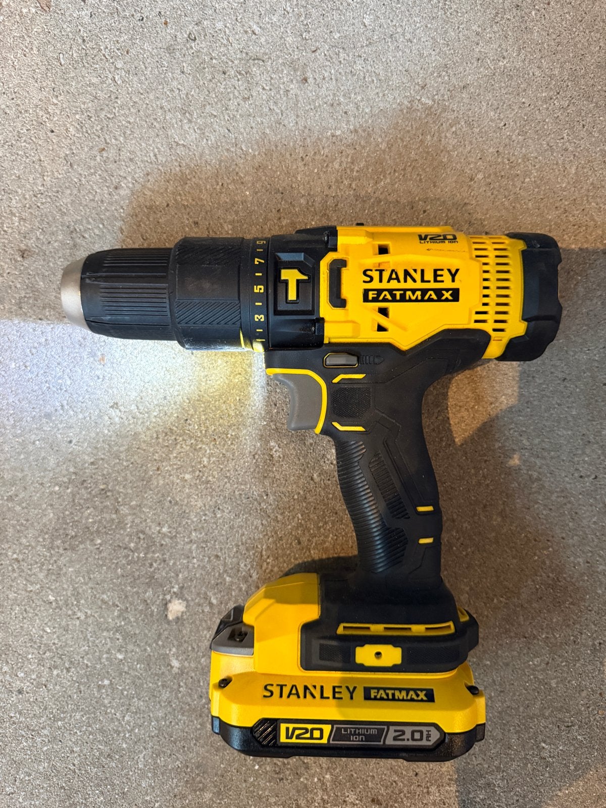 Stanley Fatmax V20 Klopboormachine SFMCD711, 600 watt of meer, Ophalen of Verzenden, Klopboormechanisme, Zo goed als nieuw