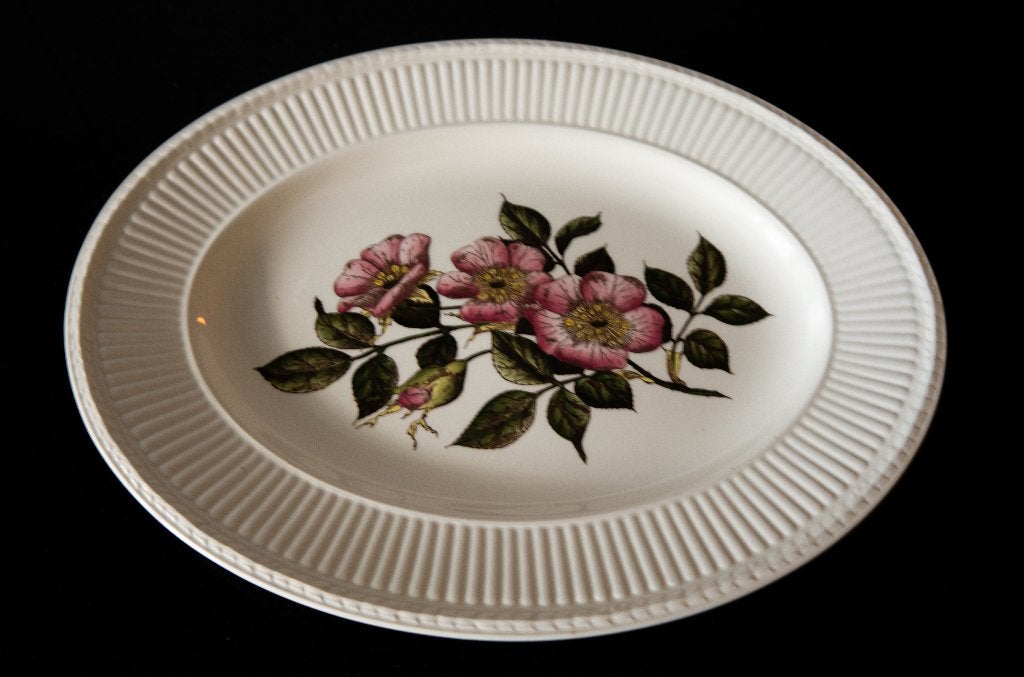 Te koop wedgwood eetservies Briar rose compleet, Ophalen, Zo goed als nieuw