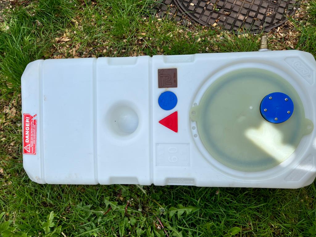 Water tank camper, Caravans en Kamperen, Ophalen, Zo goed als nieuw