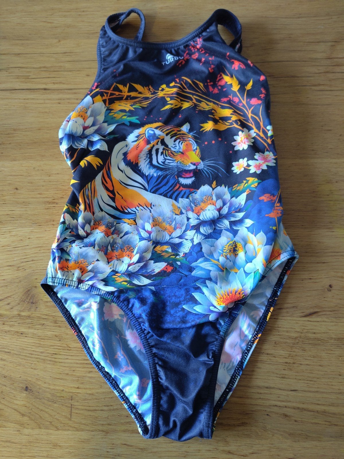 turbo tijger badpak maat M, Kleding | Dames, Meerkleurig, Badpak, Ophalen of Verzenden, Gedragen