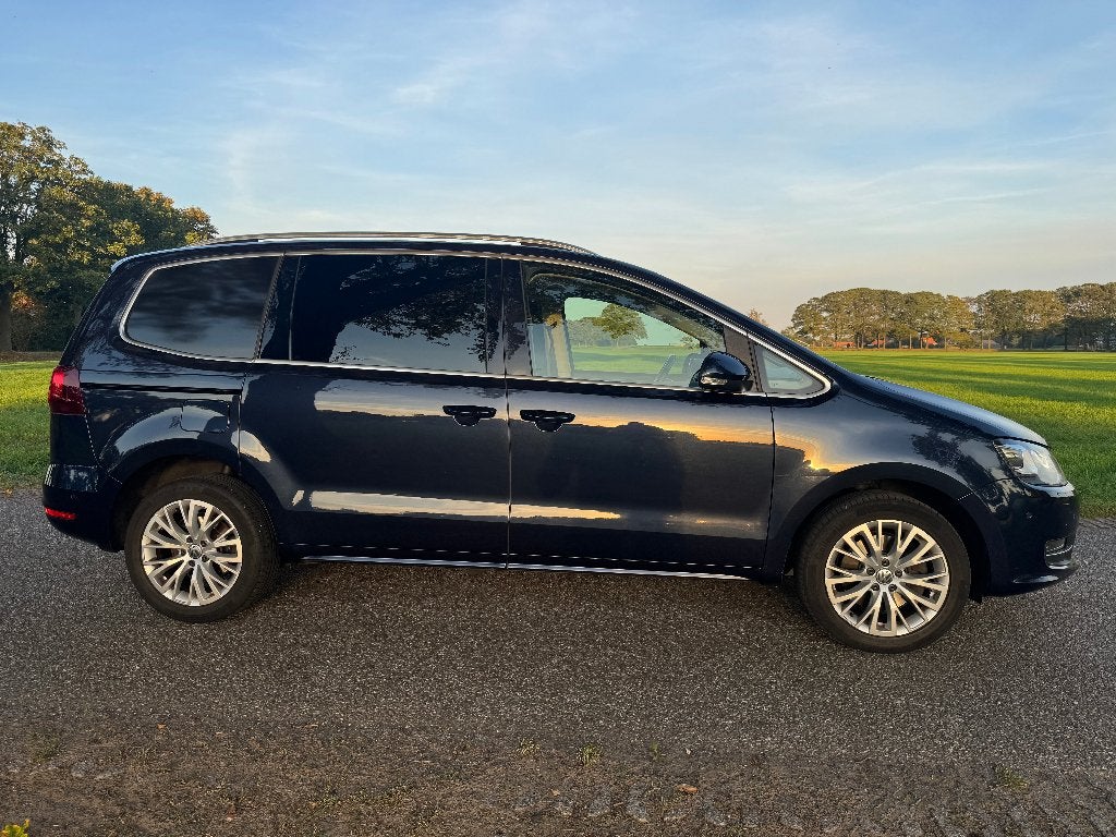 Volkswagen Sharan 2.0 TDI DSG 225pk Euro 6 ACC vol opties, Auto's, 4 cilinders, Origineel Nederlands, Diesel, 19 km/l