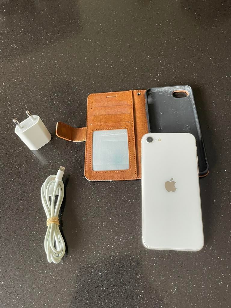 Iphone SE, 2022, 64GB, wit, batterij:81%, Ophalen of Verzenden, Wit, 64 GB, IPhone SE (2022)