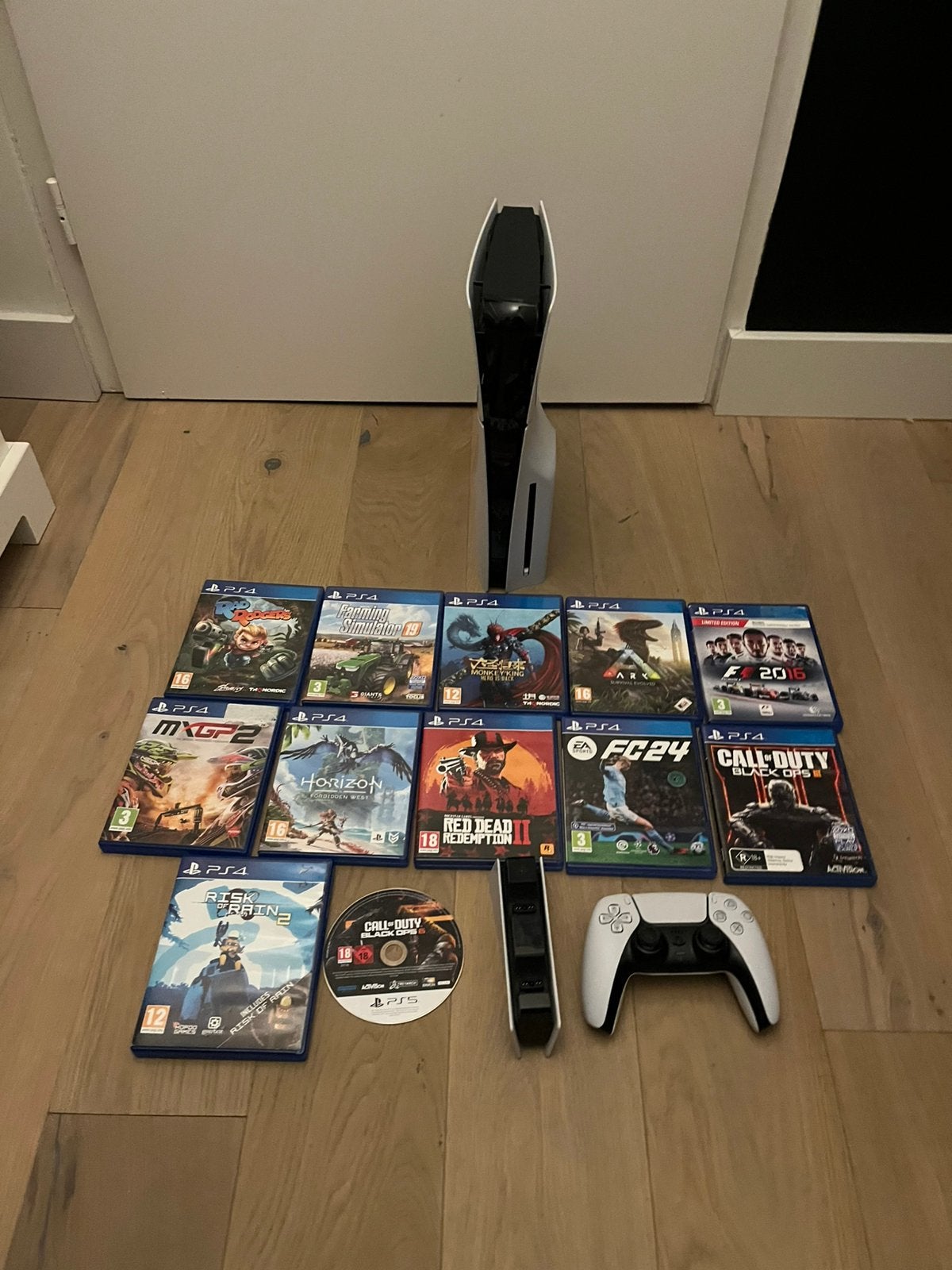 Ps5 disc edition, Spelcomputers en Games, Spelcomputers | Sony PlayStation 5, Ophalen of Verzenden, Zo goed als nieuw