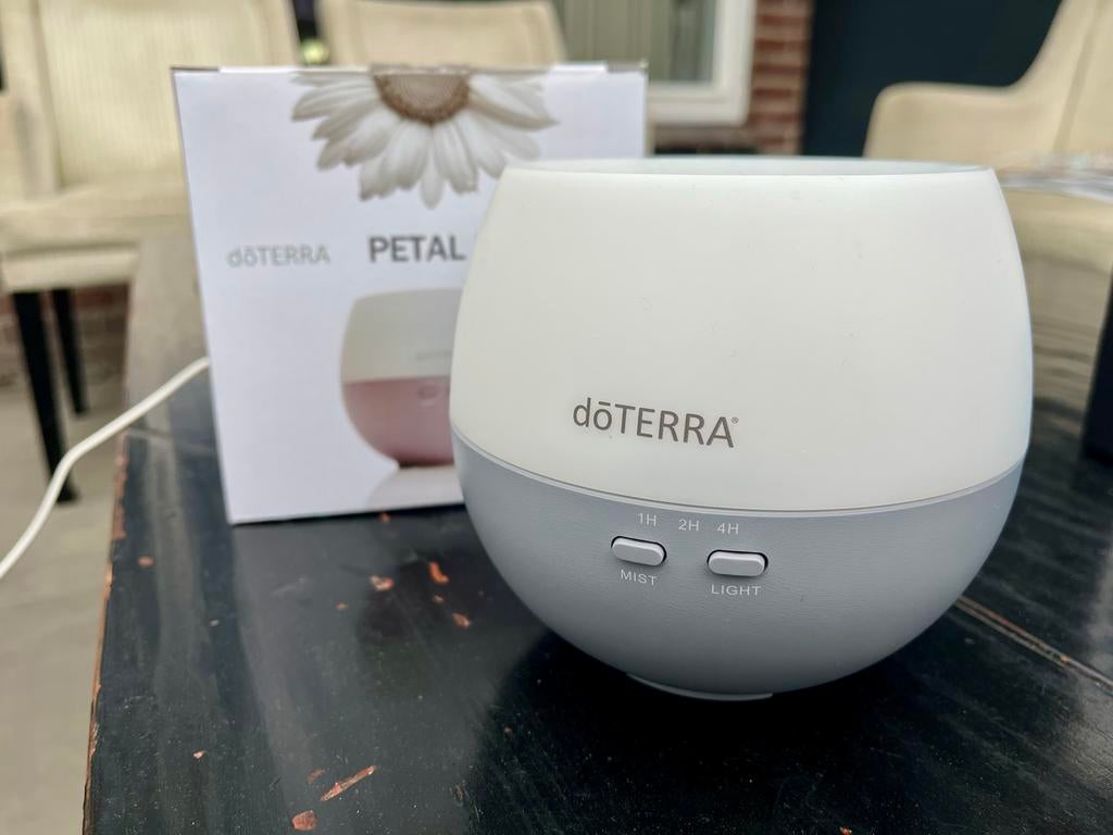 doTERRA Petal Diffuser - Aromatherapie en Sfeerlicht, Ophalen of Verzenden, Zo goed als nieuw