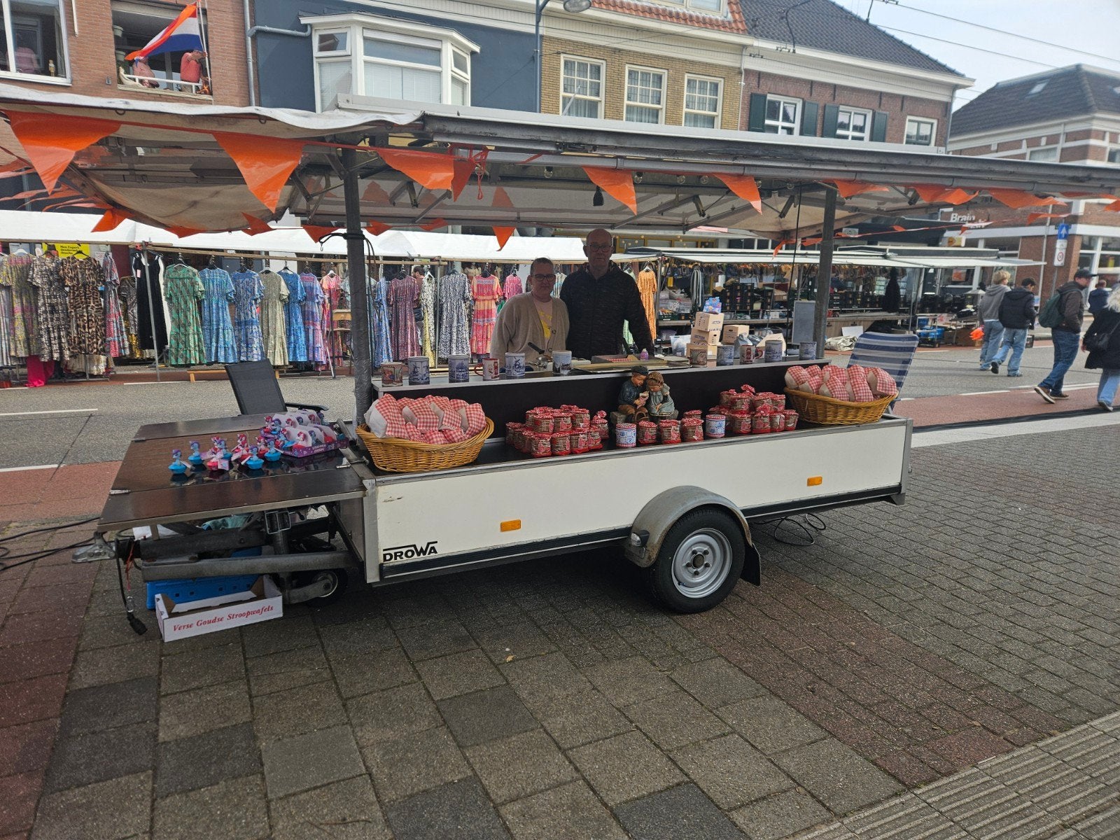 Stroopwafelkraam verkoopwagen / marktkraam, Ophalen