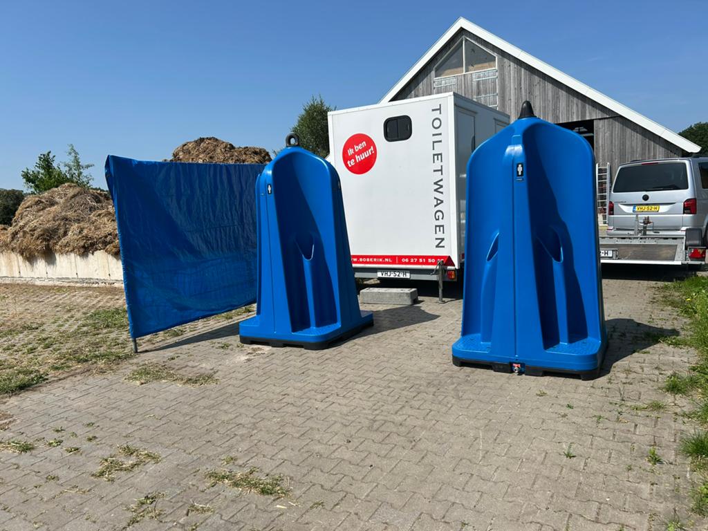Te huur Toiletwagen Pinkelpaal plaszijl, Ophalen of Verzenden, Zo goed als nieuw, Overige