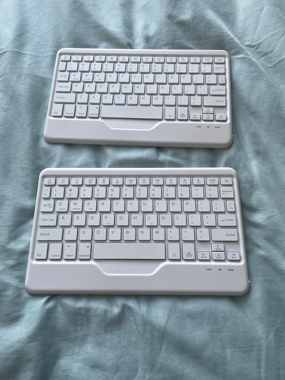 Draadloos Qwerty Toetsenbord - Wit, Computers en Software, Draadloze ontvanger, Ophalen of Verzenden, Zo goed als nieuw, Draadloos