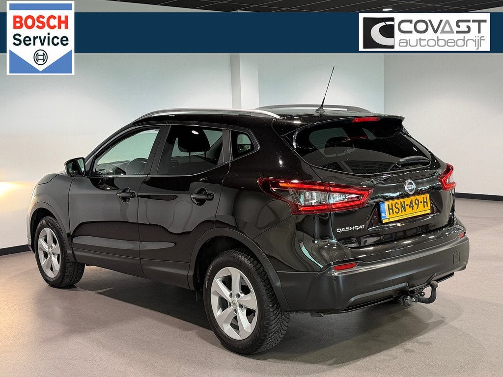 Nissan Qashqai 1.3 DIG-T Acenta Carplay|Trekhaak|Camera|Pano, Voorwielaandrijving, Gebruikt, 4 cilinders, Zwart