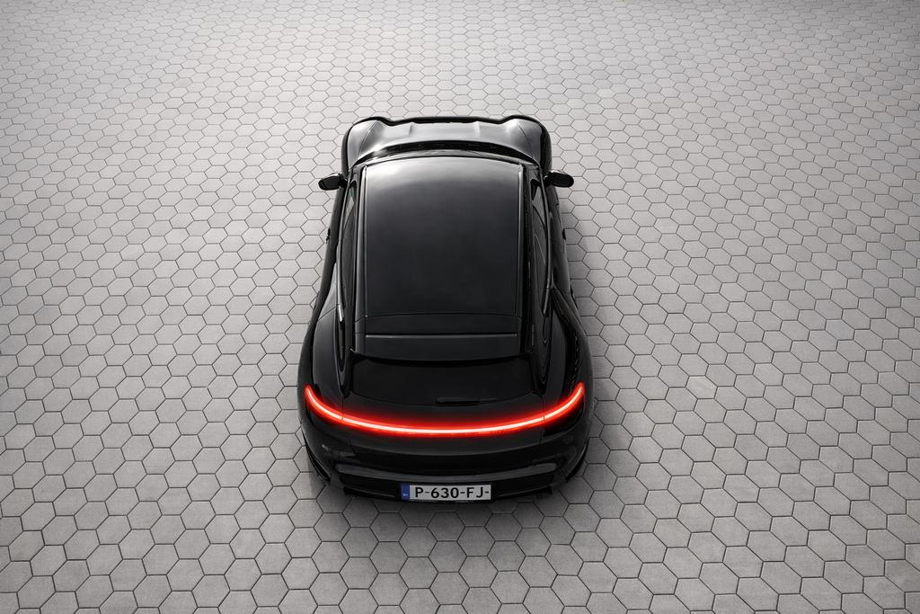 Porsche Taycan Sport Turismo GTS 2022 Zwart 21” en burmester, Auto's, Porsche, Automaat, Zwart, 110 €/maand, Particulier