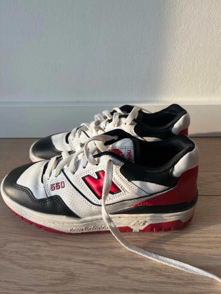 New Balance 550, Ophalen of Verzenden, Zo goed als nieuw, Sneakers of Gympen