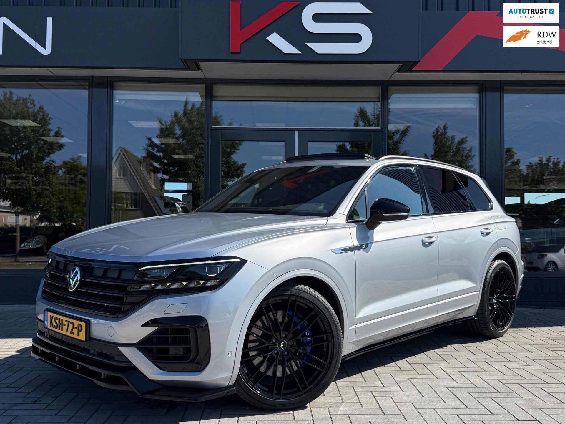 Volkswagen Touareg 3.0 TSi eHybrid R Line 4MOTION 462PK Maxt, Auto's, Automaat, Gebruikt, 2995 cc, 462 pk
