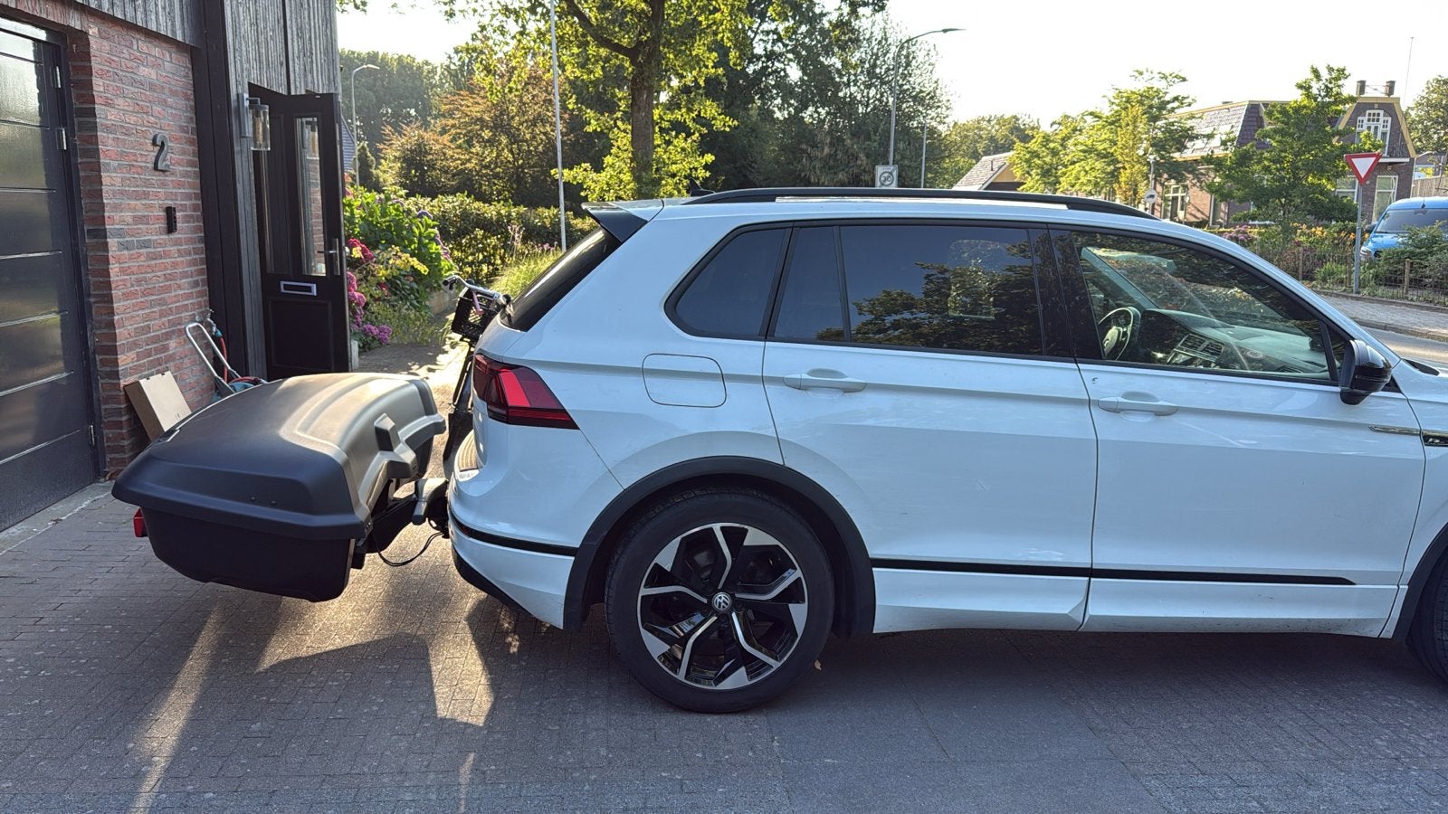 Thule Arcos trekhaak koffer L - 400 liter te huur, Auto diversen, Dakkoffers, Ophalen, Gebruikt
