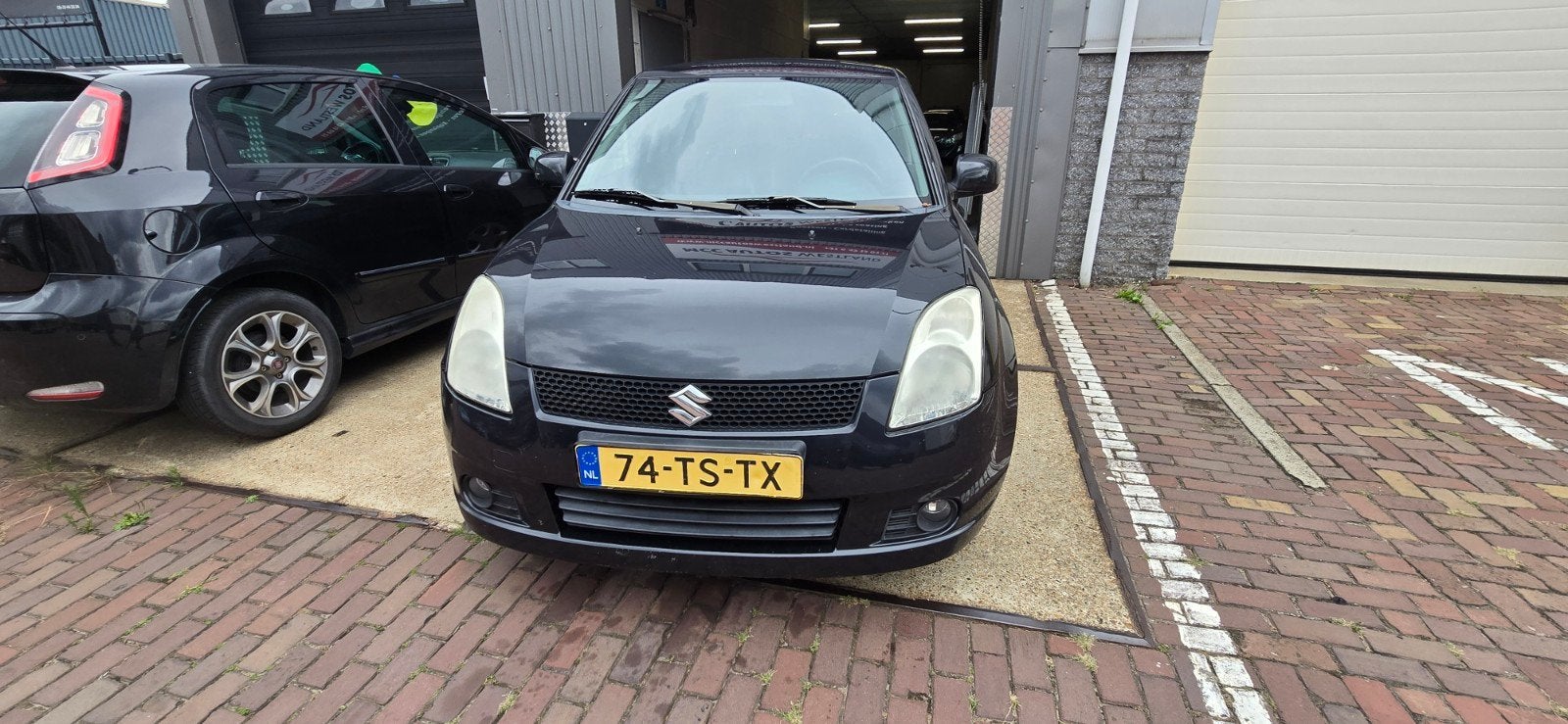 Suzuki Swift 1.3 5DRS 2007 Zwart,nieuwe apk, airco 100%, Auto's, Suzuki, Voorwielaandrijving, 40 €/maand, Zwart, 965 kg